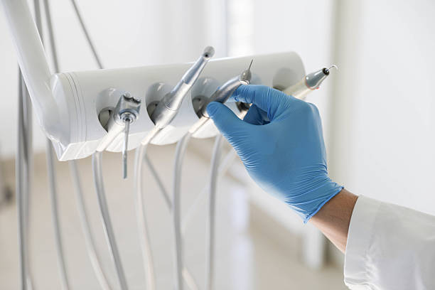 Professional Tooth Extraction technician working in Campti, LA